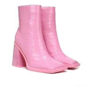 Sam Edelman Circus NY Layla Pink Carnation Patent Leather Boots Size 9.5